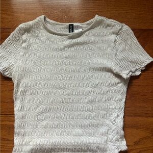 H&M White Textured Short Sleeve Tee